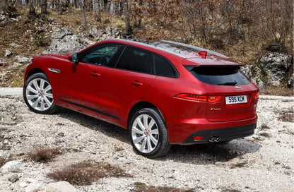Fotografie vozu Jaguar F-Pace Portfolio 2.0, 132 kW, Naftový výroba od 01/2016