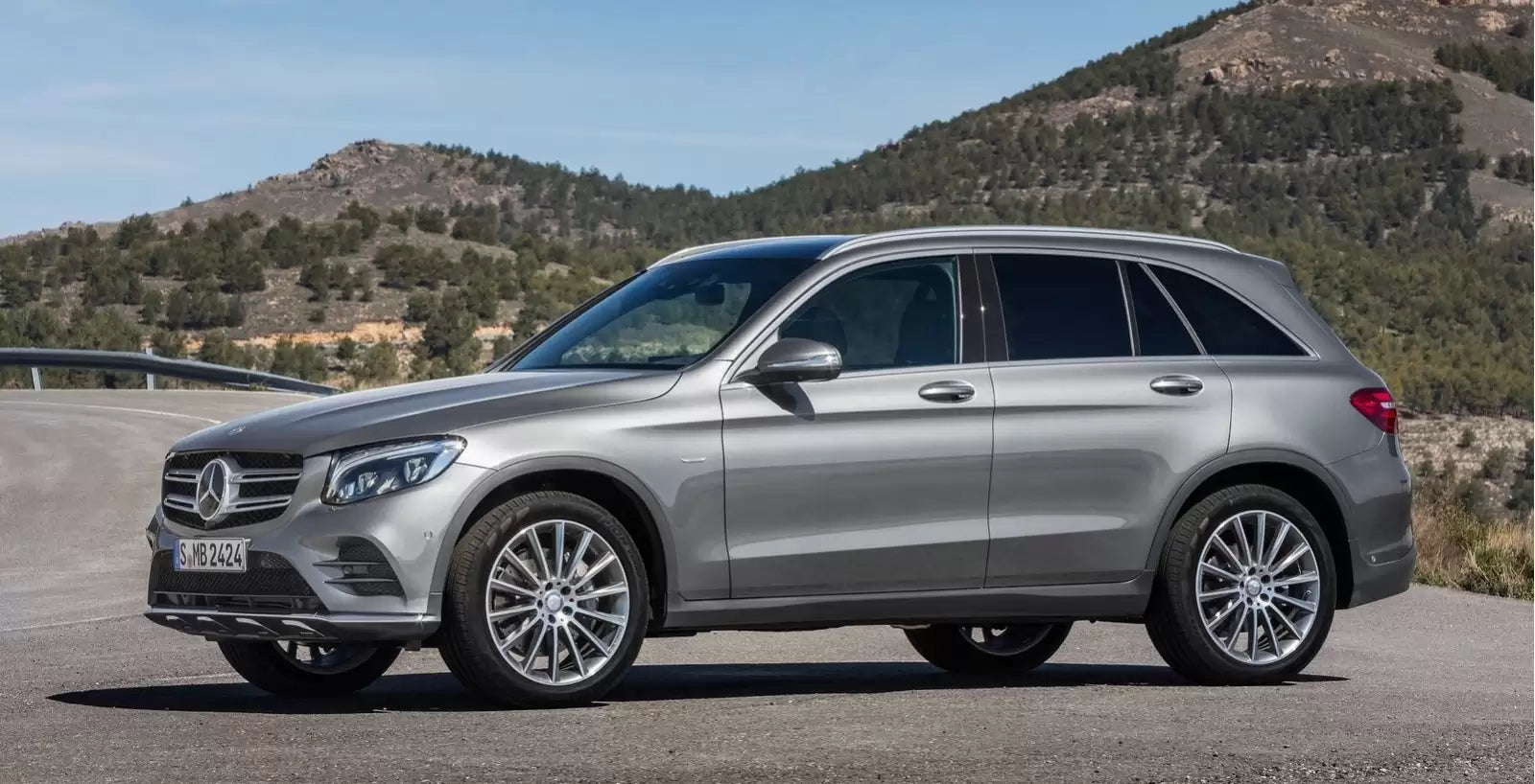 Fotografie vozu Mercedes-Benz GLC 4MATIC 9G-TRONIC 2.1, 125 kW, Naftový, 4x4, Automatická převodovka výroba od 09/2015