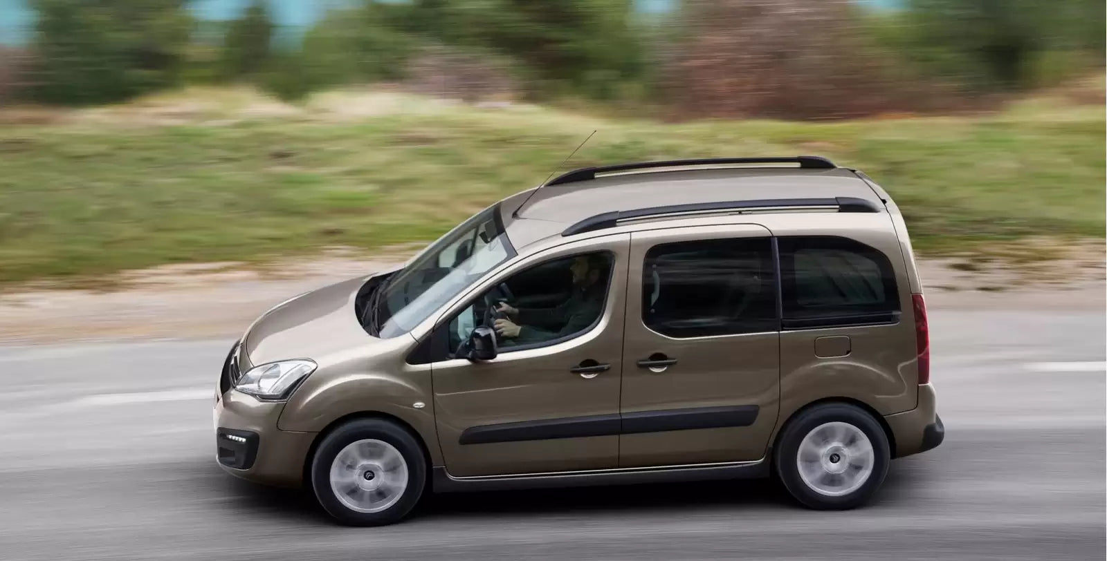 Fotografie vozu Citroën Berlingo Kombi Multispace Selection ETG6 1.6, 73 kW, Naftový, Automatická převodovka výroba od 06/2015