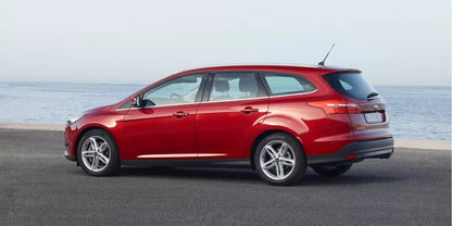 Fotografie vozu Ford Focus Kombi Ambiente 1.6, 63 kW, Benzinový výroba od 10/2014