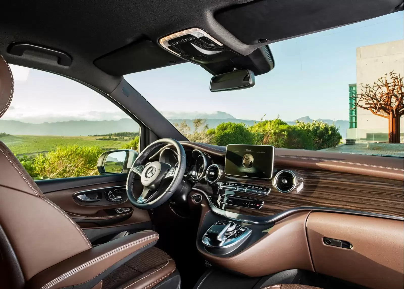 Fotografie vozu Mercedes-Benz Třída V extralong Avantgarde Edition PLUS 2.1, 120 kW, Naftový, Automatická převodovka výroba od 04/2015