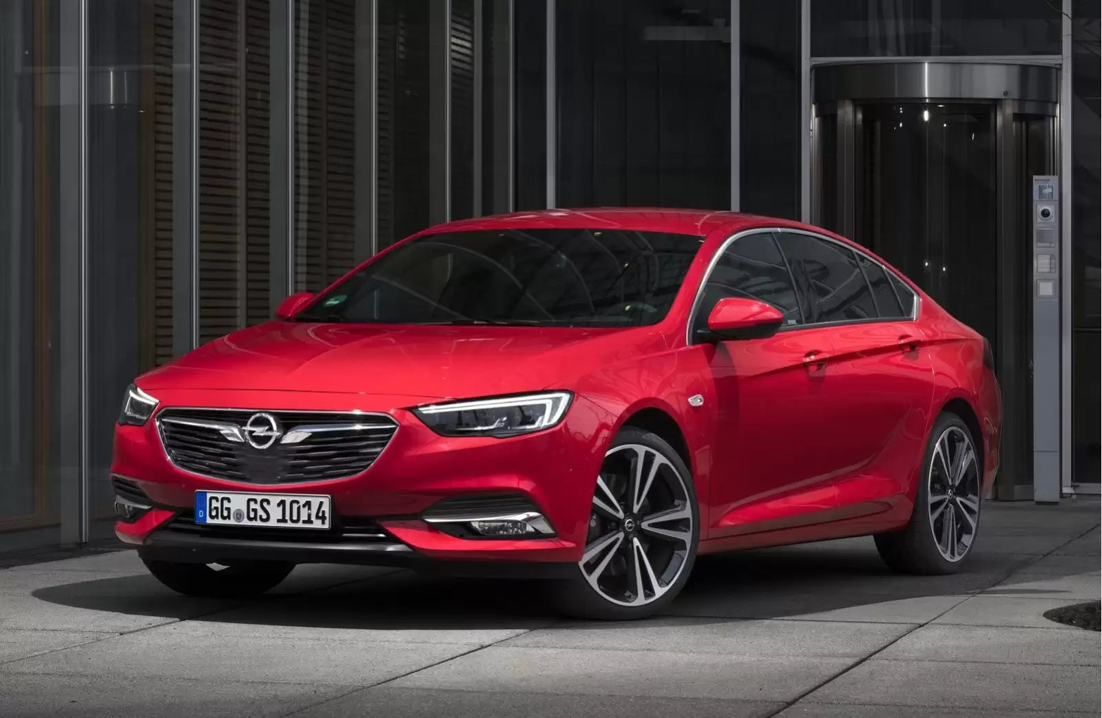 Fotografie vozu Opel Insignia Grand Sport Edition 1.5, 121 kW, Benzinový výroba od 07/2017