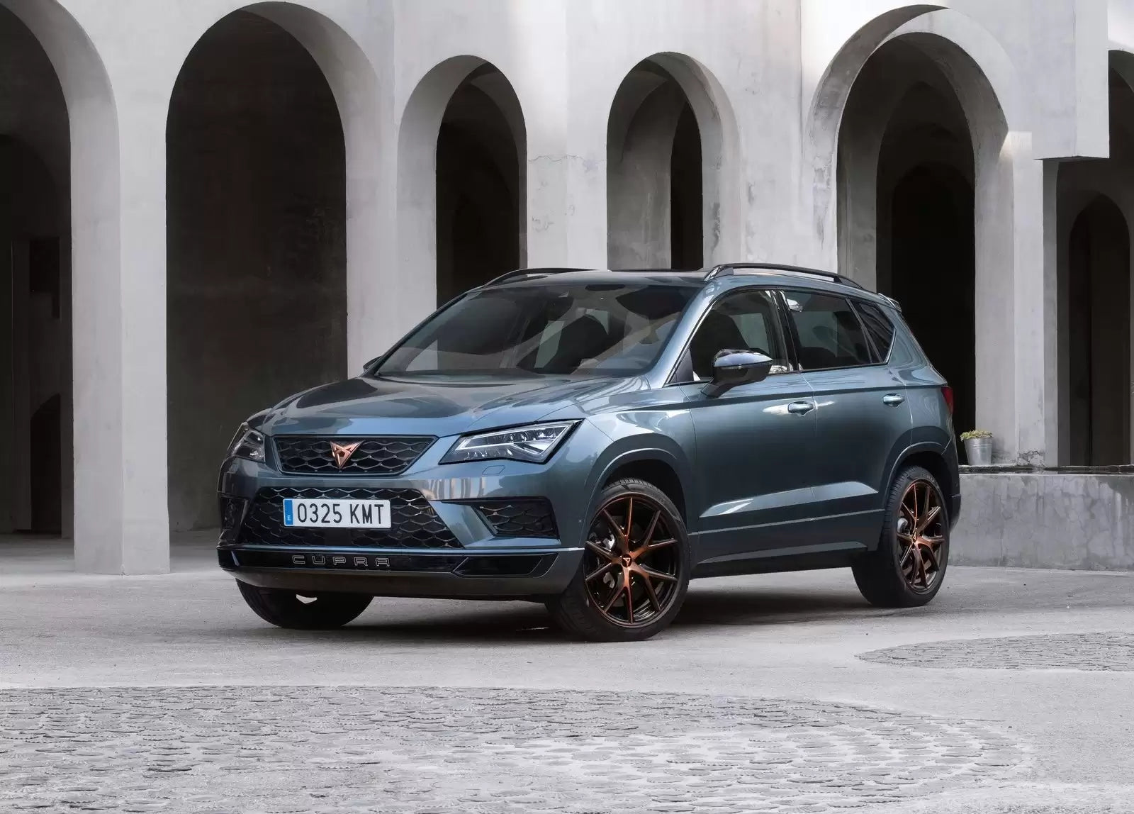 Fotografie vozu SEAT Ateca Cupra Seriová 2.0 TSI, 221kw, DSG 4Drive výroba od 12/2018