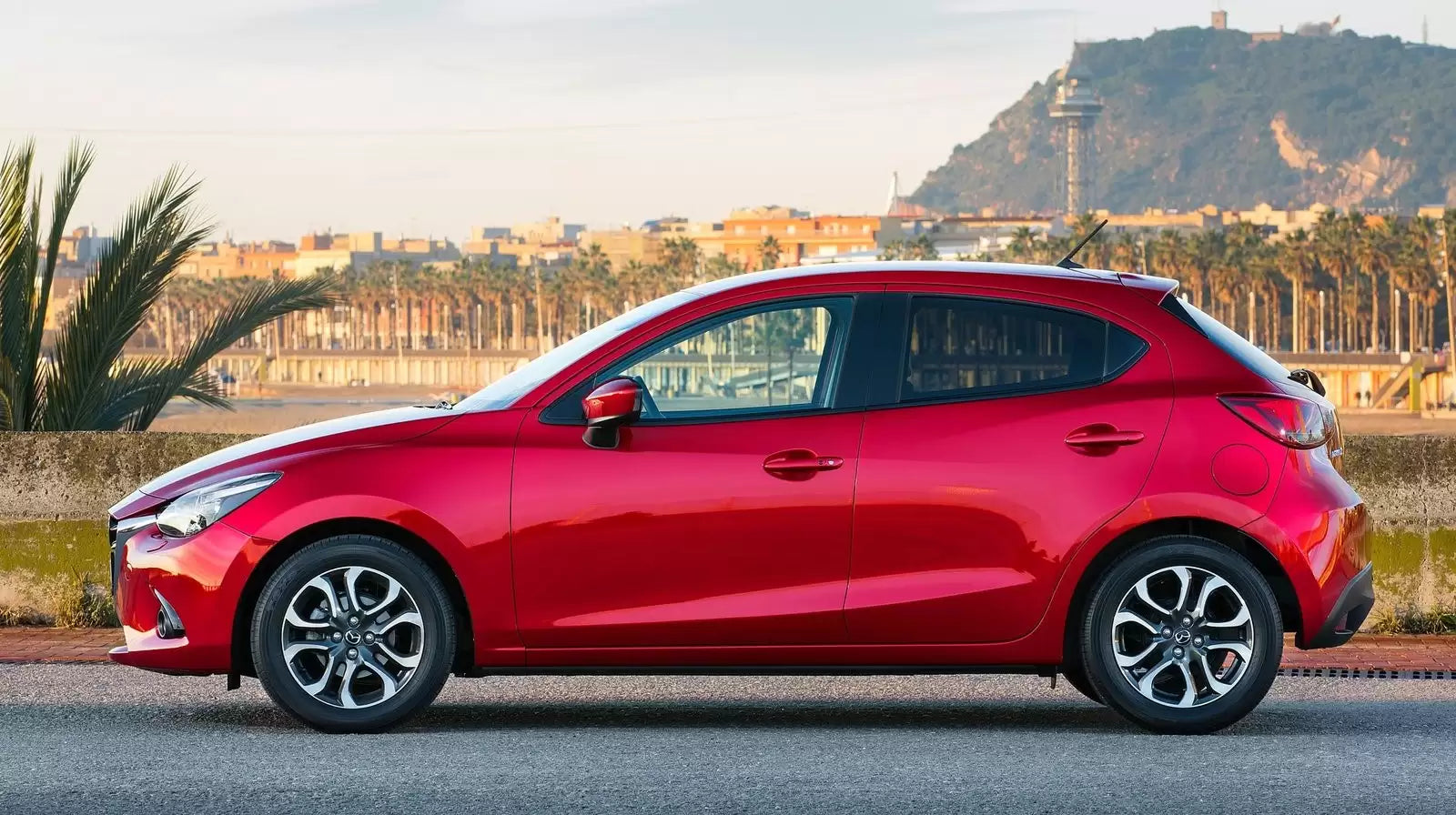 Fotografie vozu Mazda 2 Center-Line 1.5, 77 kW, Naftový výroba od 06/2015