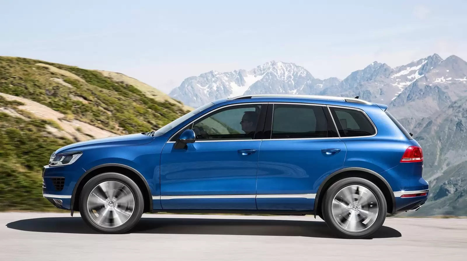 Fotografie vozu Volkswagen Touareg 4MOTION 3.0 V6 TDI BMT, 193 kW, Naftový, 4x4, Automatická převodovka výroba od 08/2014