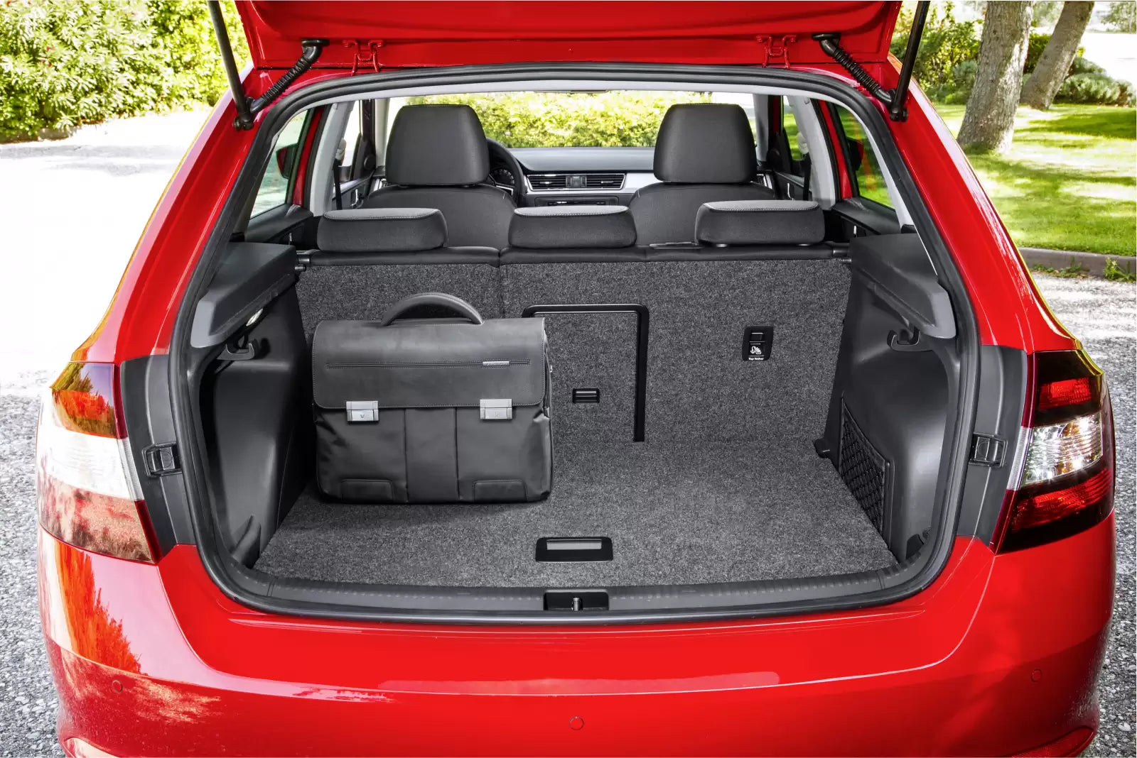 Fotografie vozu Škoda Rapid Spaceback Style 1.0 TSI, 81 kW, Benzinový, Automatická převodovka výroba od 07/2018