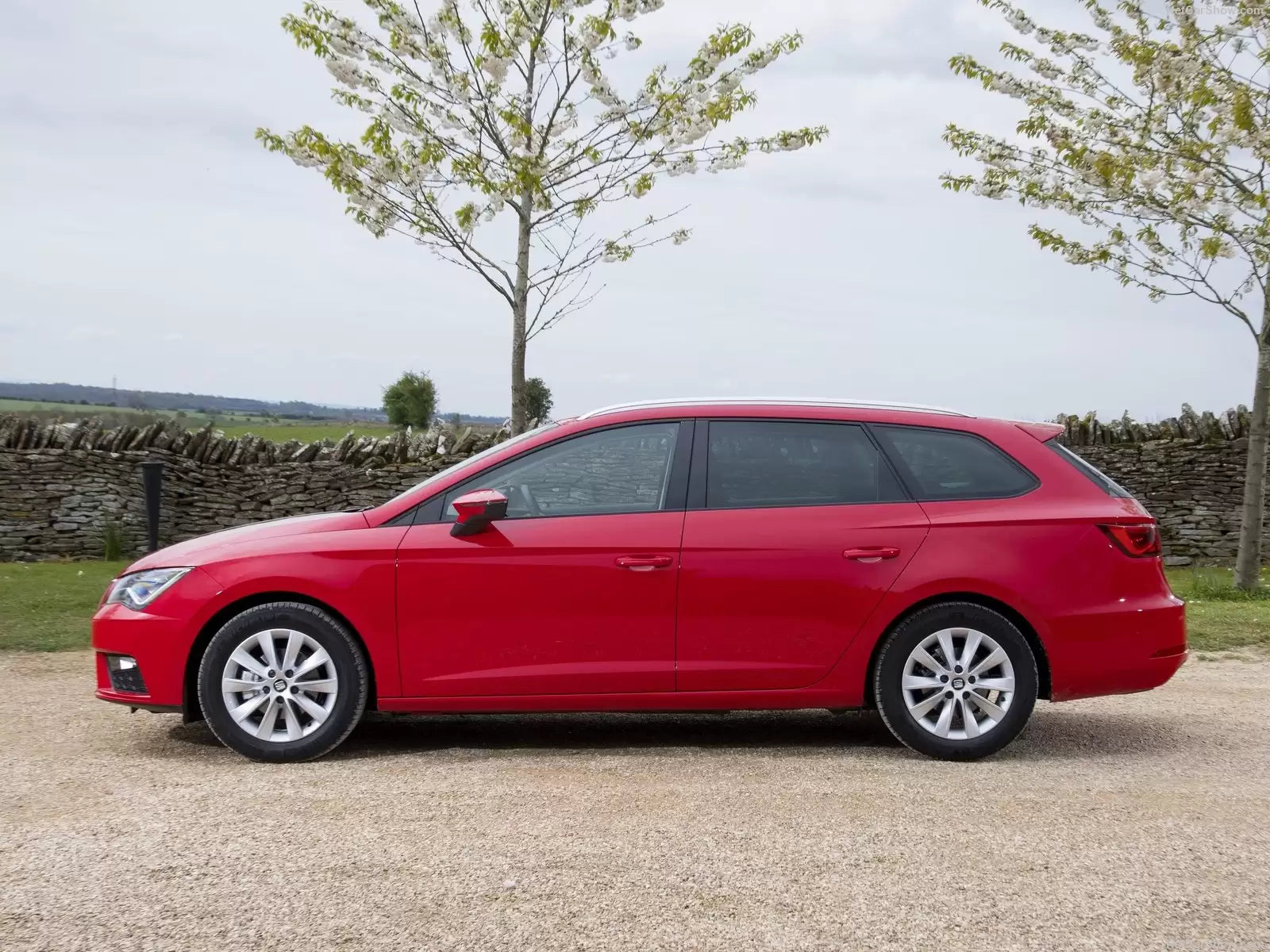 Fotografie vozu SEAT Leon ST Reference 1.6 TDI, 81 kW, Naftový výroba 10/2013 - 05/2015