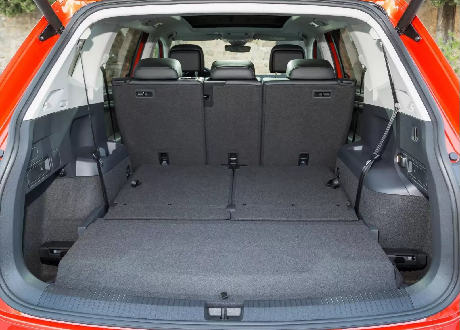 Fotografie vozu Volkswagen Tiguan Allspace Comfortline 1.4, 110 kW, Benzinový, Automatická převodovka výroba od 09/2017