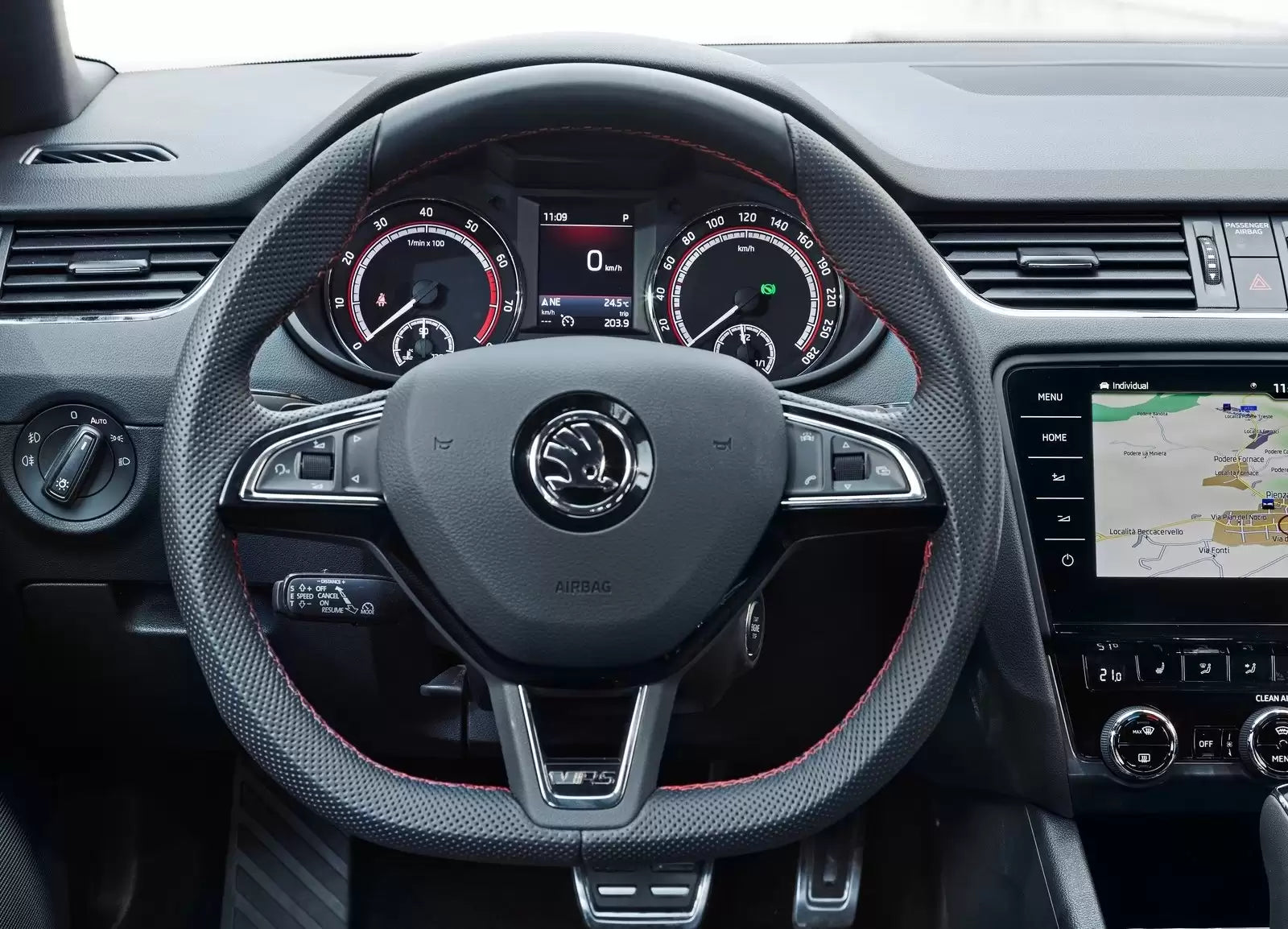 Fotografie vozu Škoda Octavia Combi RS 245 Sériová 2.0, 180 kW, Benzinový výroba od 01/2017