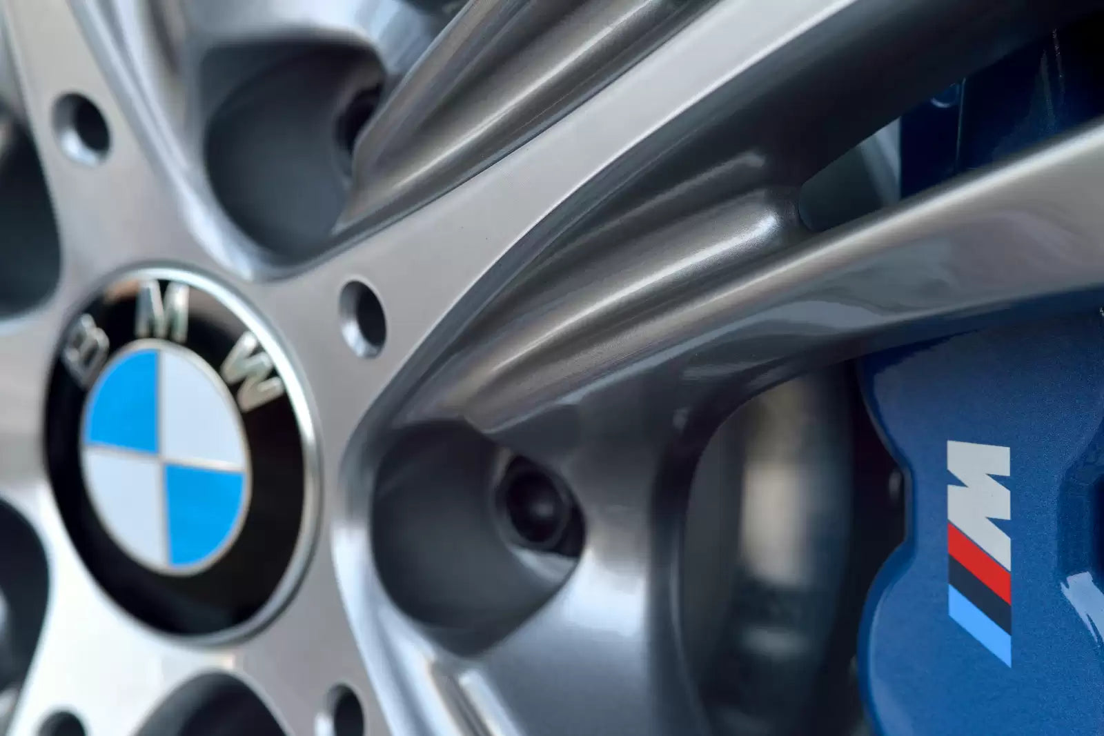 Fotografie vozu BMW Řada 3 Touring Advantage 3.0, 230 kW, Naftový, 4x4, Automatická převodovka výroba od 07/2015
