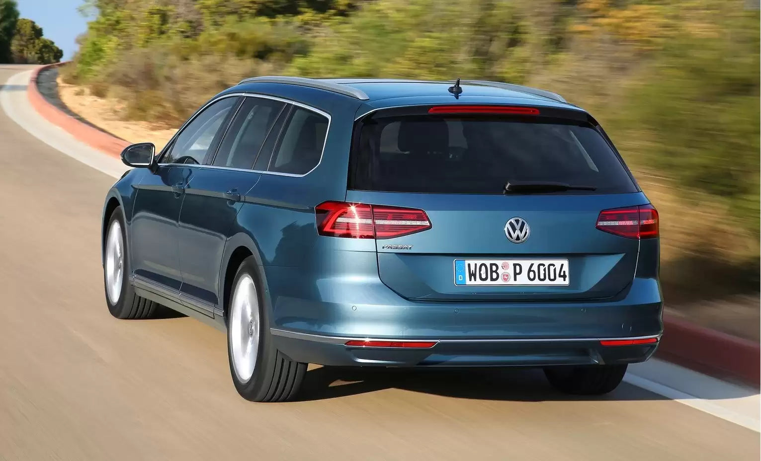 Fotografie vozu Volkswagen Passat Variant Comfortline 2.0 TDI BMT, 140 kW, Naftový, 4x4, Automatická převodovka výroba od 10/2014