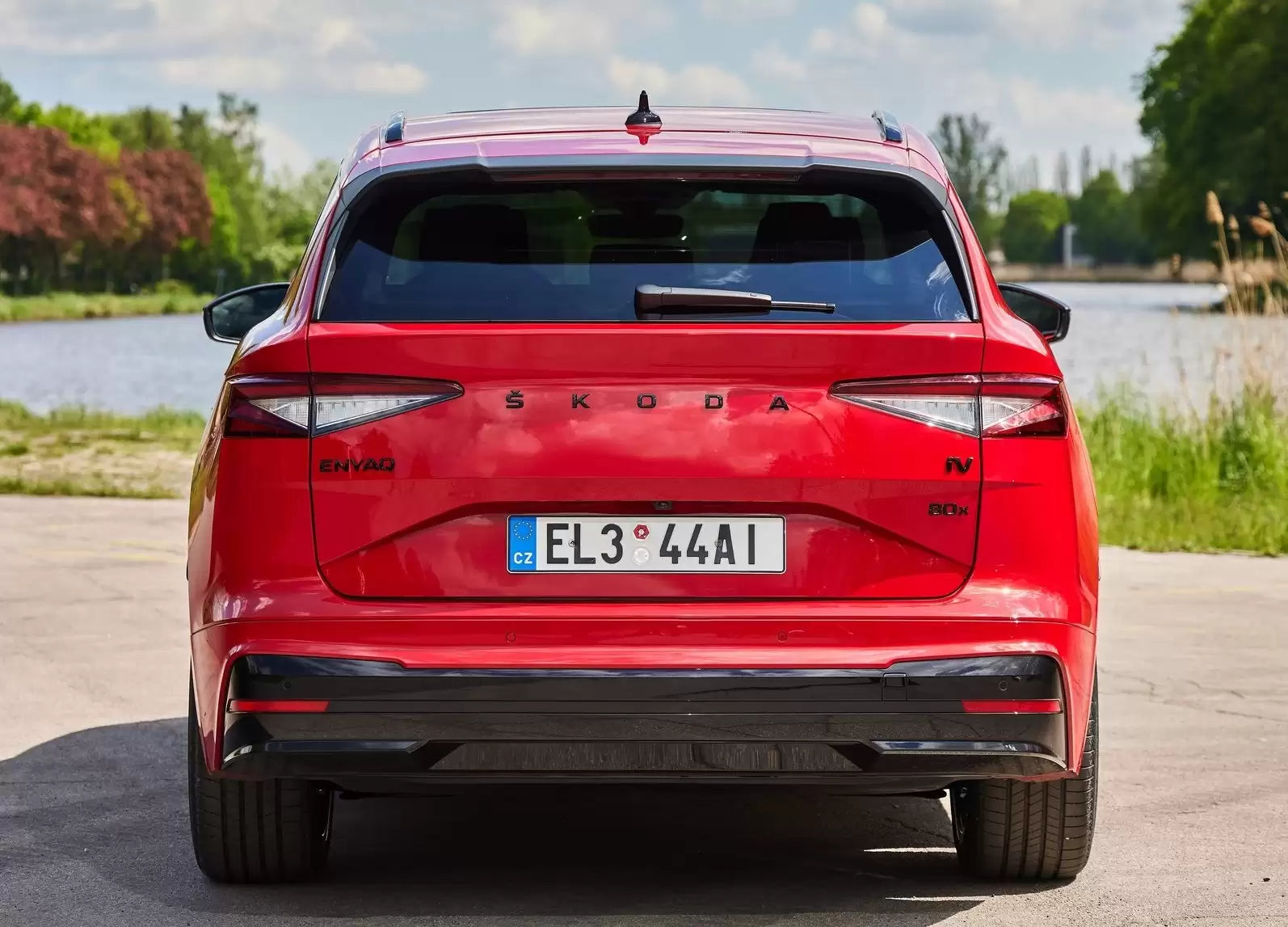 Fotografie vozu Škoda Enyaq Sportline 80x 195 kW, Elektrický, automatická převodovka, 4x4 výroba od 04/2021