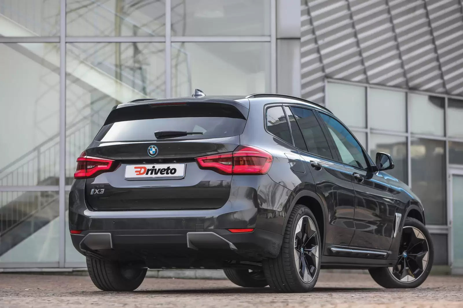 Fotografie vozu BMW iX3 Seriová 210 kW, Elektrický, Automatická převodovka výroba od 10/2021