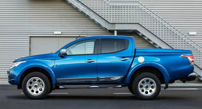 Fotografie vozu Mitsubishi L200 Plus 2.4, 133 kW, Naftový, 4x4, Automatická převodovka výroba od 10/2015