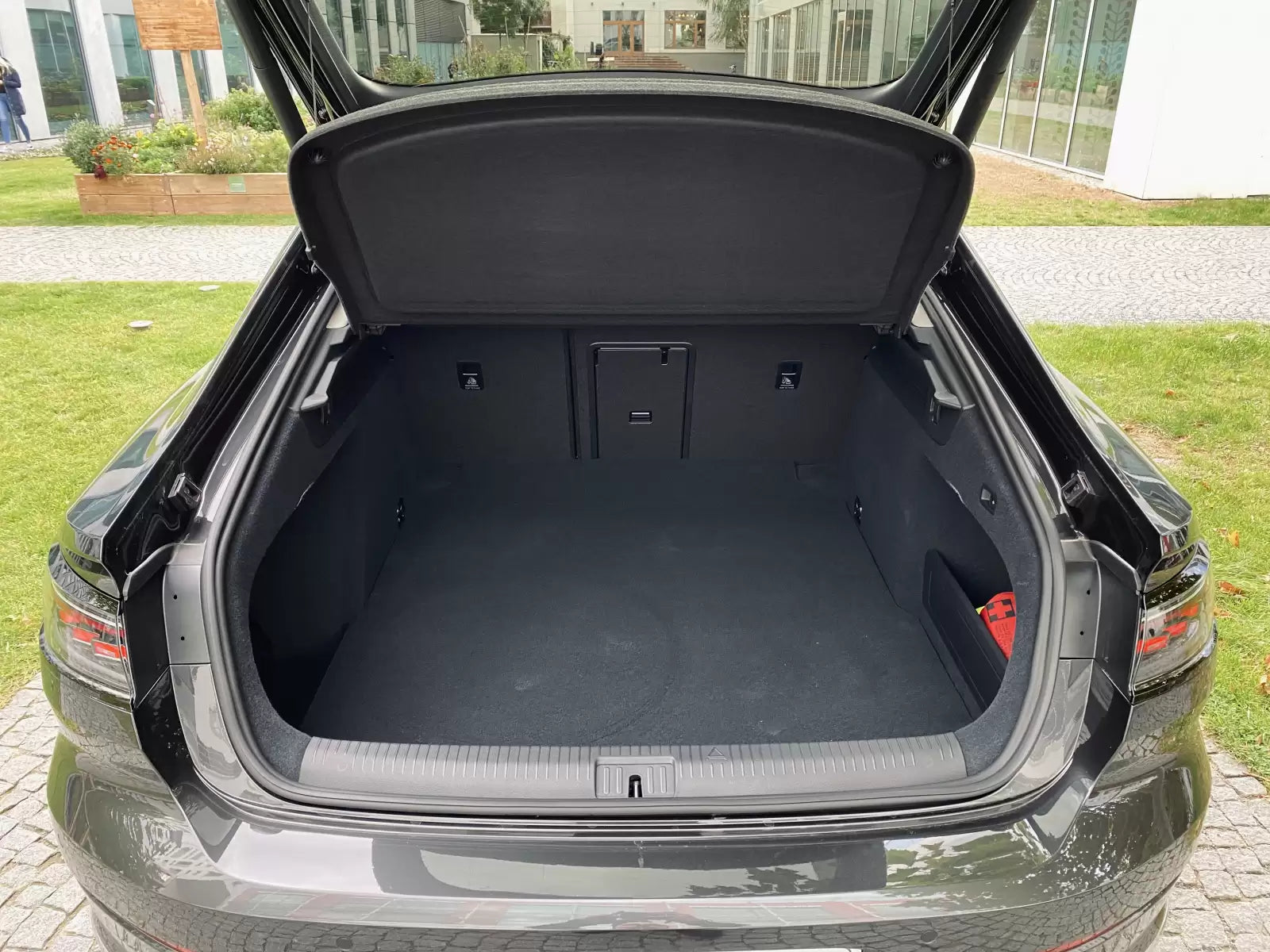 Fotografie vozu Volkswagen Arteon Elegance 2.0, 147 kW, Naftový, Automatická převodovka výroba od 06/2020