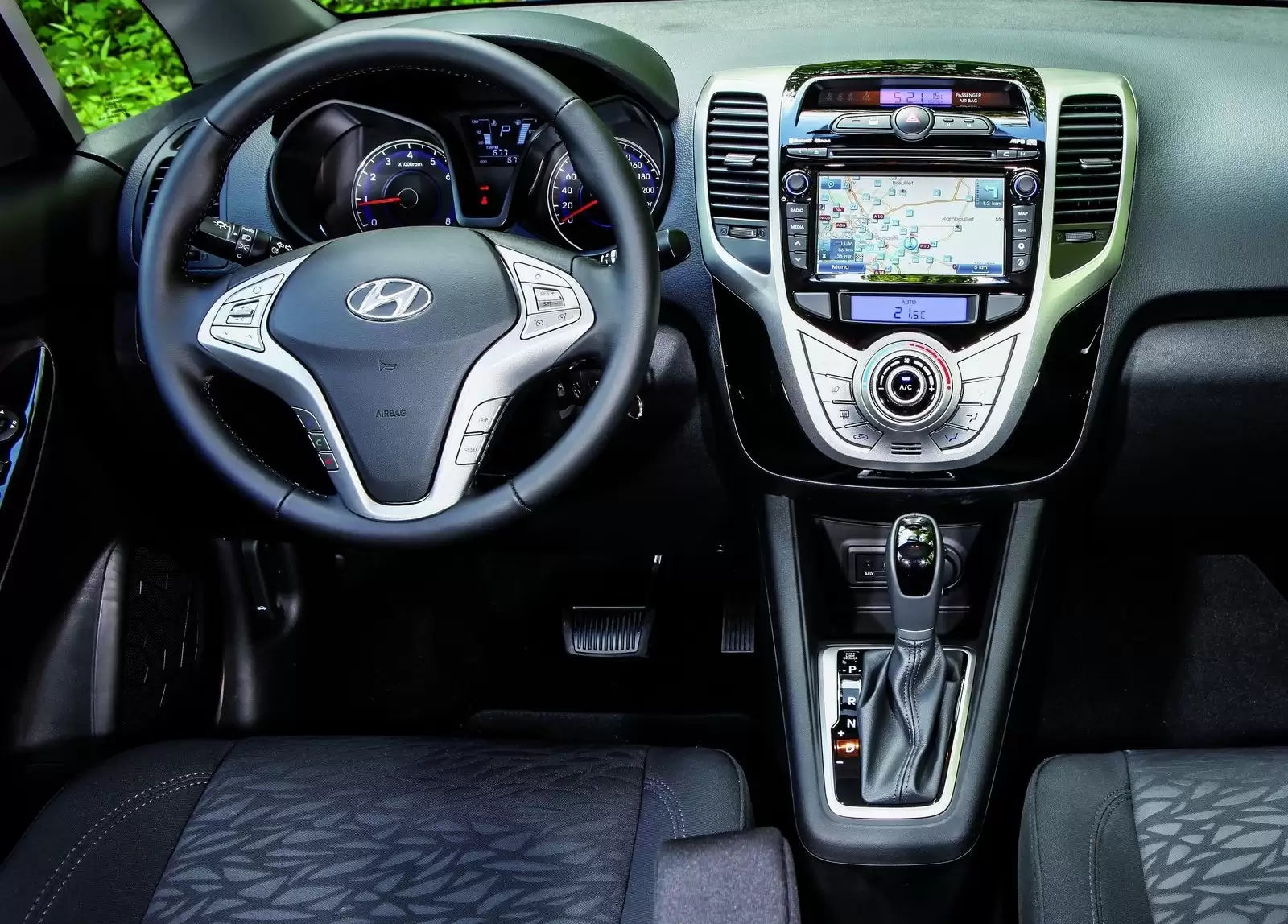 Fotografie vozu Hyundai ix20 Style 1.6 blue, 92 kW, Benzinový, Automatická převodovka výroba od 07/2015