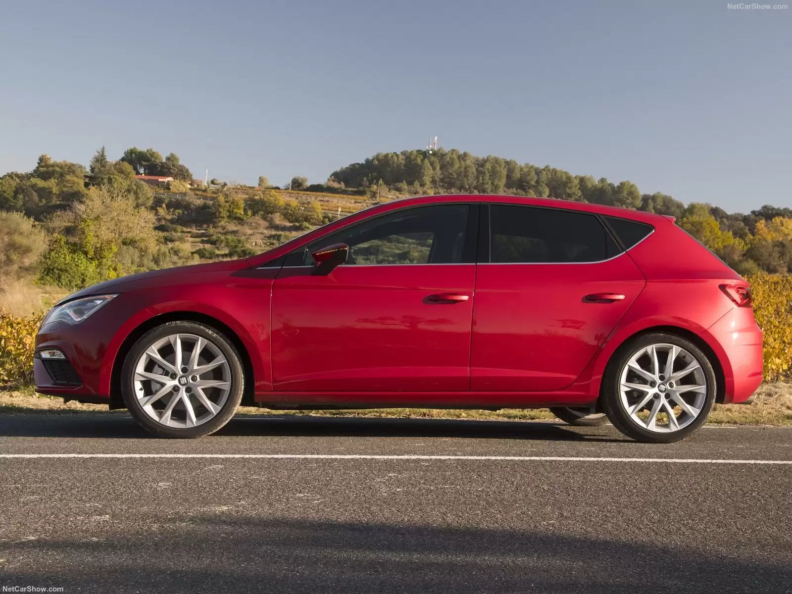 Fotografie vozu SEAT Leon Reference 1.2, 81 kW, Benzinový výroba od 11/2016
