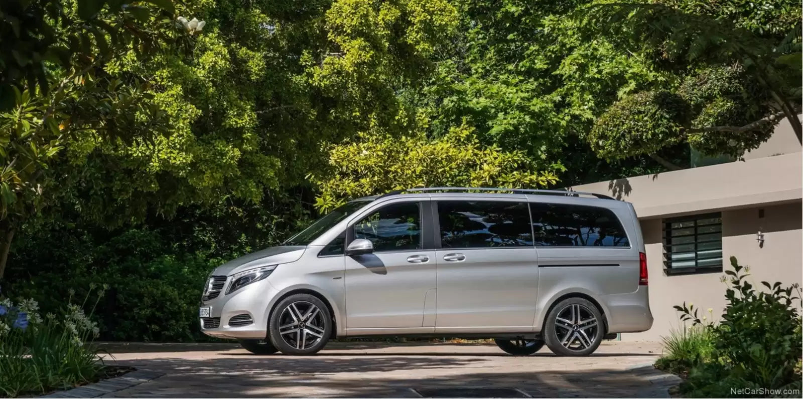 Fotografie vozu Mercedes-Benz Třída V extralong 4MATIC PLUS 2.1, 140 kW, Naftový, 4x4, Automatická převodovka výroba 01/2015 - 04/2015