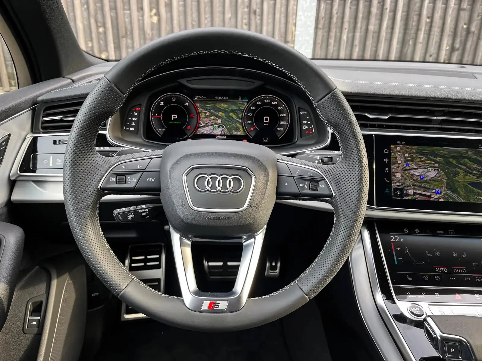 Fotografie automobilu Audi Q7 S line na operativní leasing | Driveto.cz
