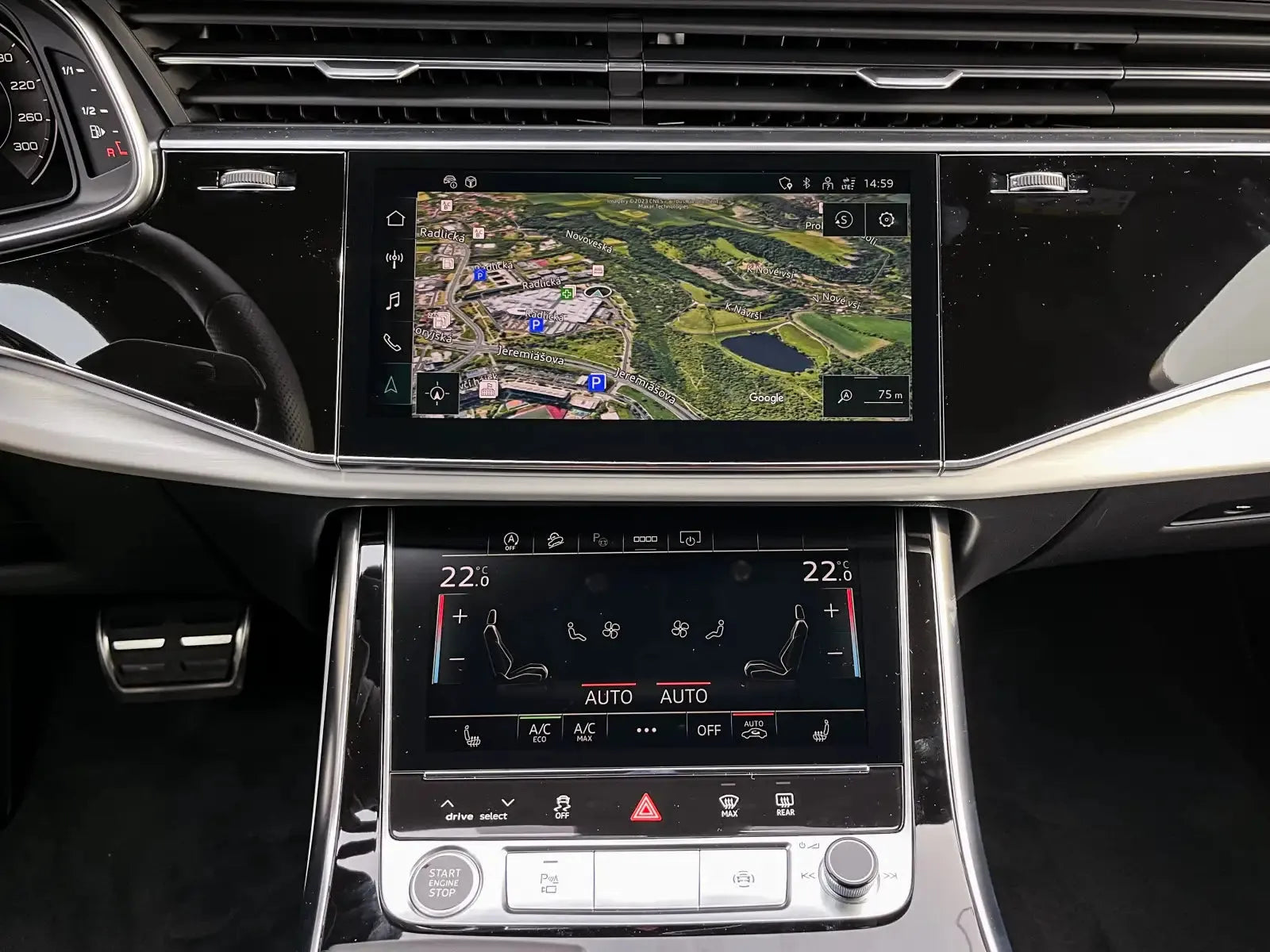 Fotografie automobilu Audi Q7 S line na operativní leasing | Driveto.cz