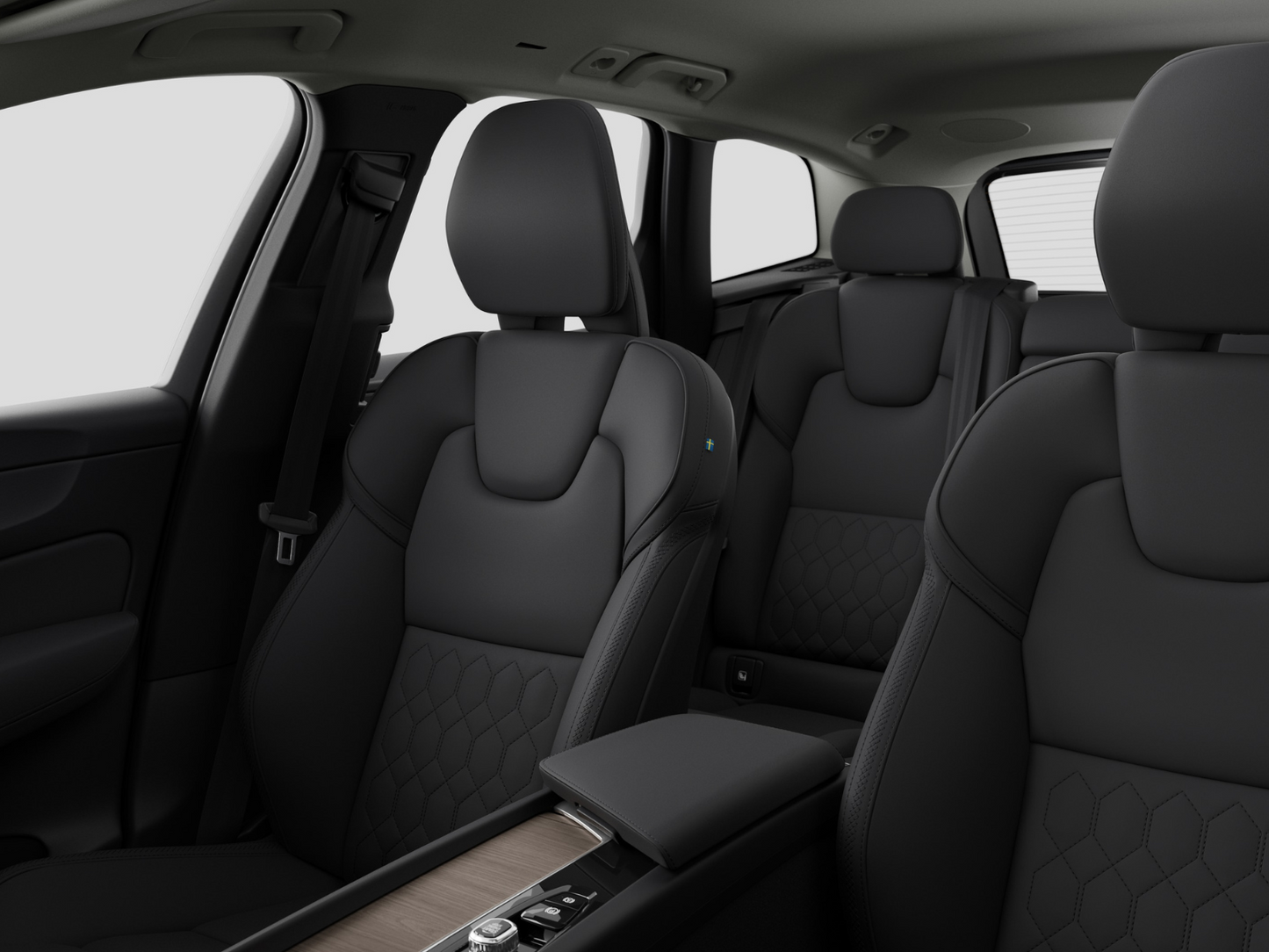 xc60-plus-dark-5