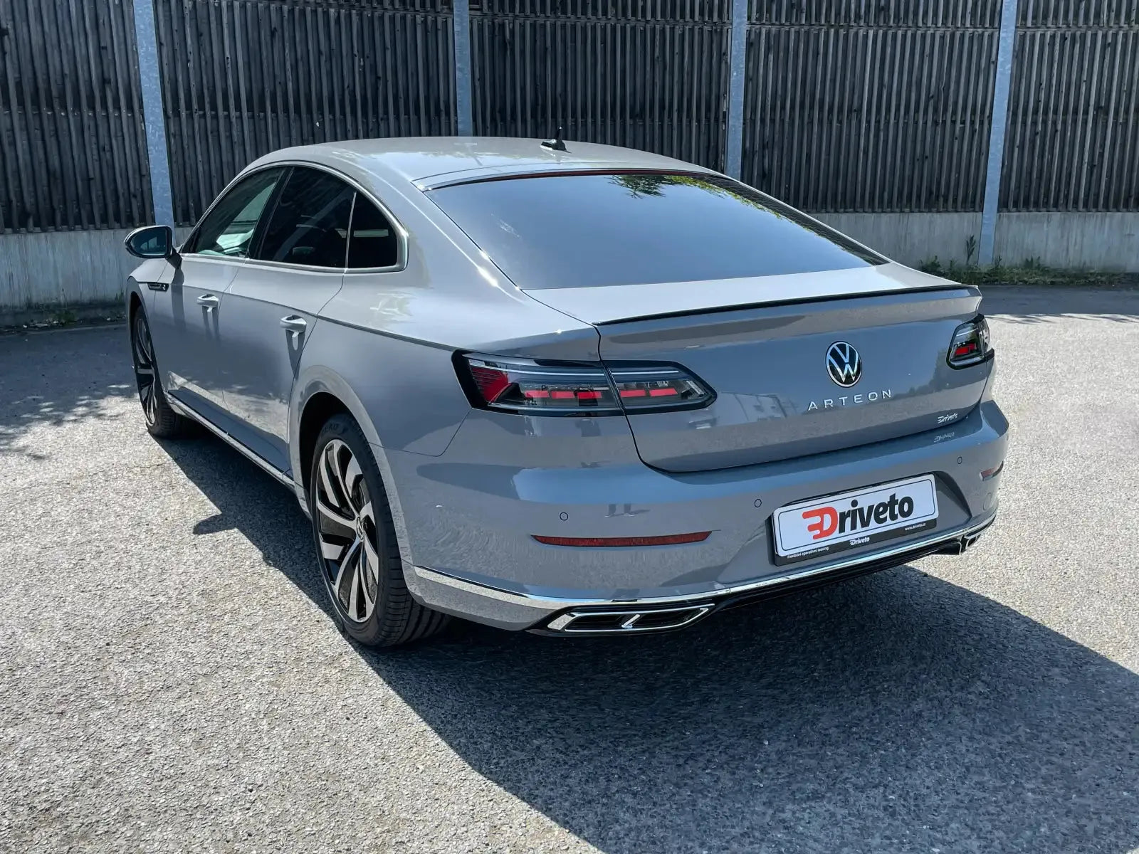 Fotografie automobilu Volkswagen Arteon R-line na operativní leasing | Driveto.cz