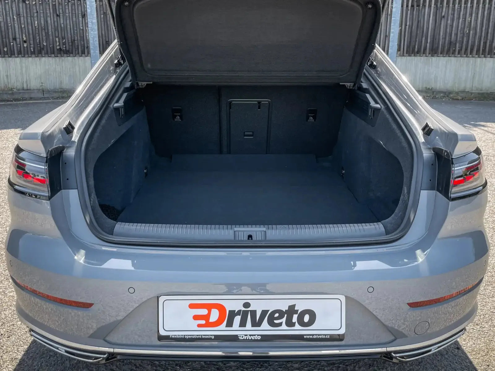 Fotografie automobilu Volkswagen Arteon R-line na operativní leasing | Driveto.cz