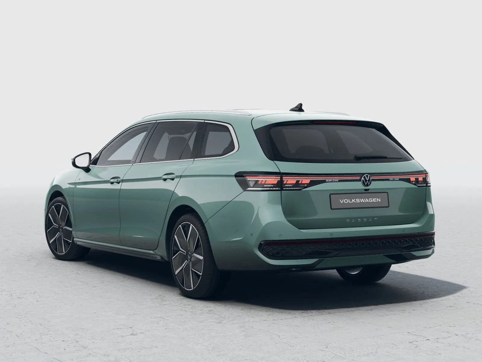 Fotografie automobilu Volkswagen Passat R-Line People na operativní leasing | Driveto.cz