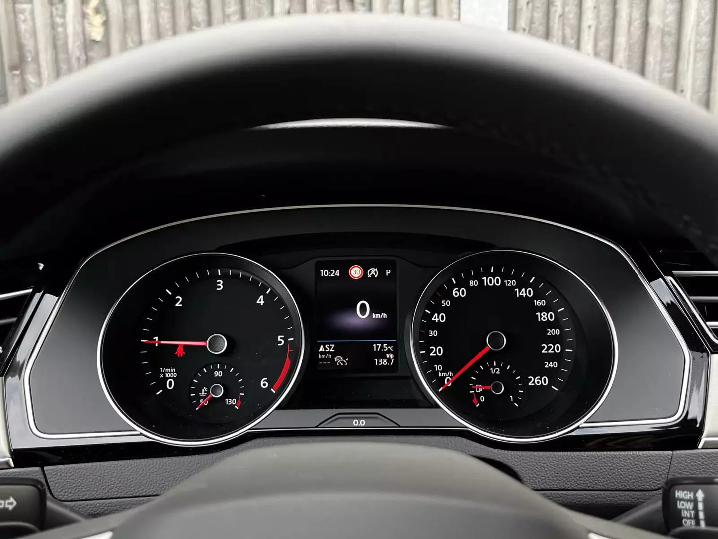 Fotografie automobilu Volkswagen Passat Elegance na operativní leasing | Driveto.cz