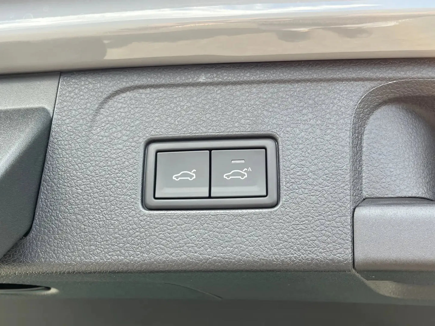 Fotografie automobilu Volkswagen Passat Elegance na operativní leasing | Driveto.cz