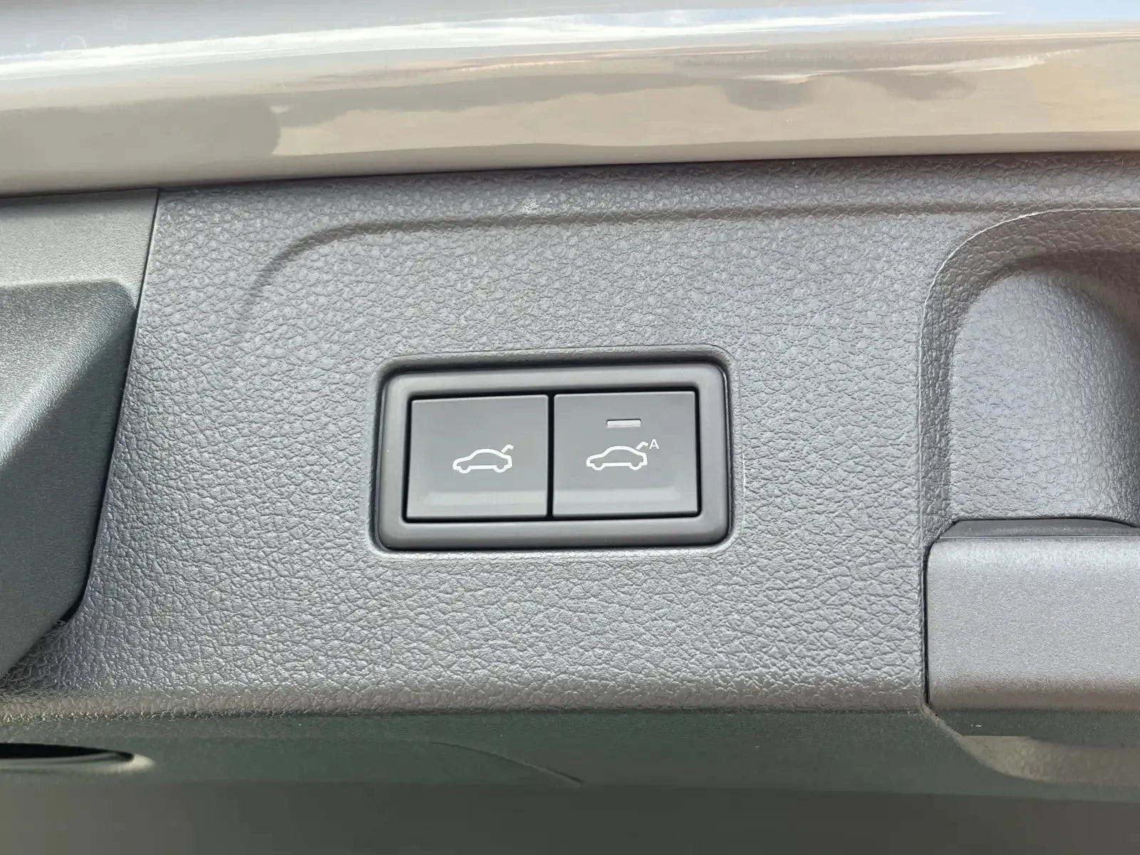 Fotografie automobilu Volkswagen Passat Elegance na operativní leasing | Driveto.cz