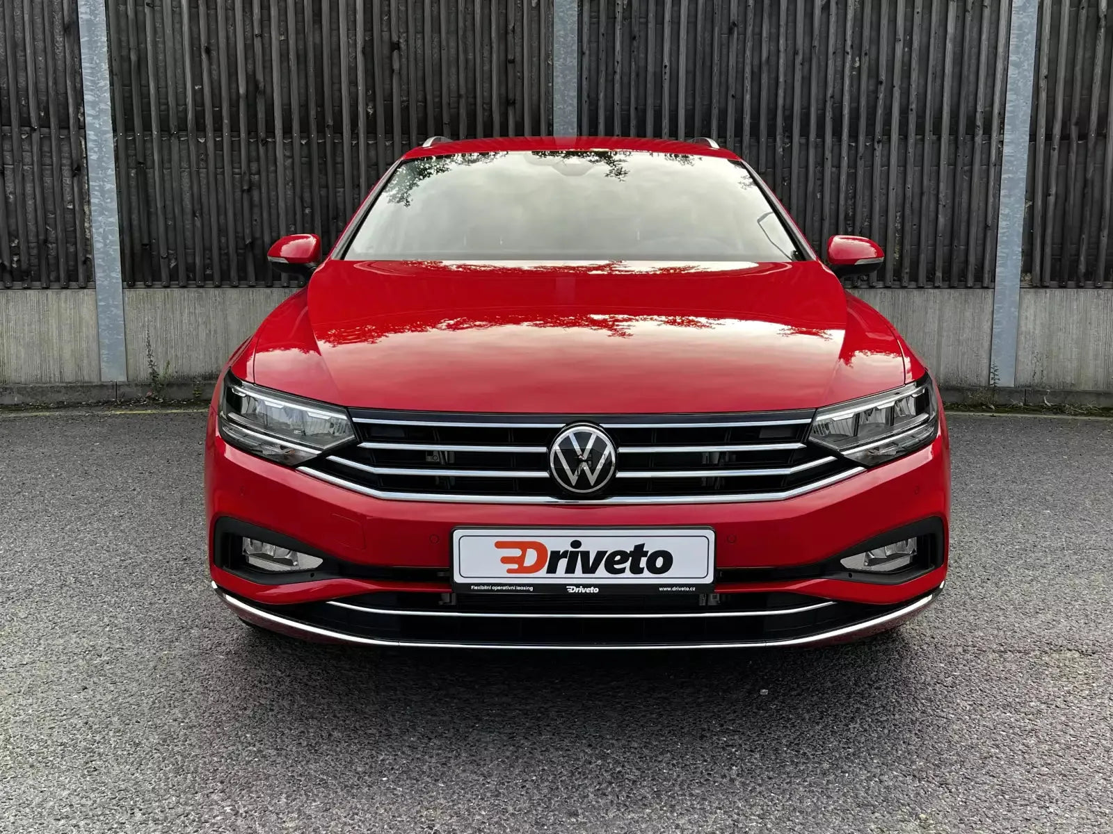 Fotografie automobilu Volkswagen Passat Elegance na operativní leasing | Driveto.cz