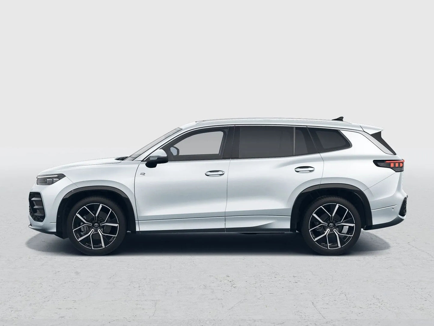 Fotografie automobilu Volkswagen Tayron R-Line People na operativní leasing | Driveto.cz