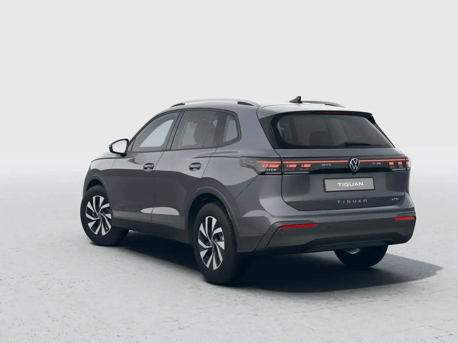 Fotografie automobilu Volkswagen Tiguan III People na operativní leasing | Driveto.cz