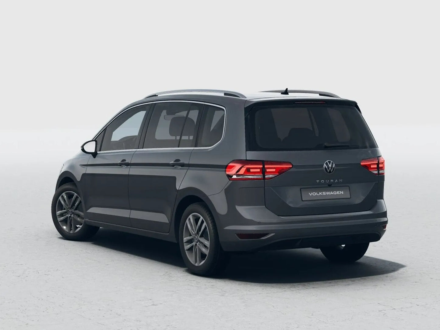 Fotografie automobilu Volkswagen Touran People na operativní leasing | Driveto.cz