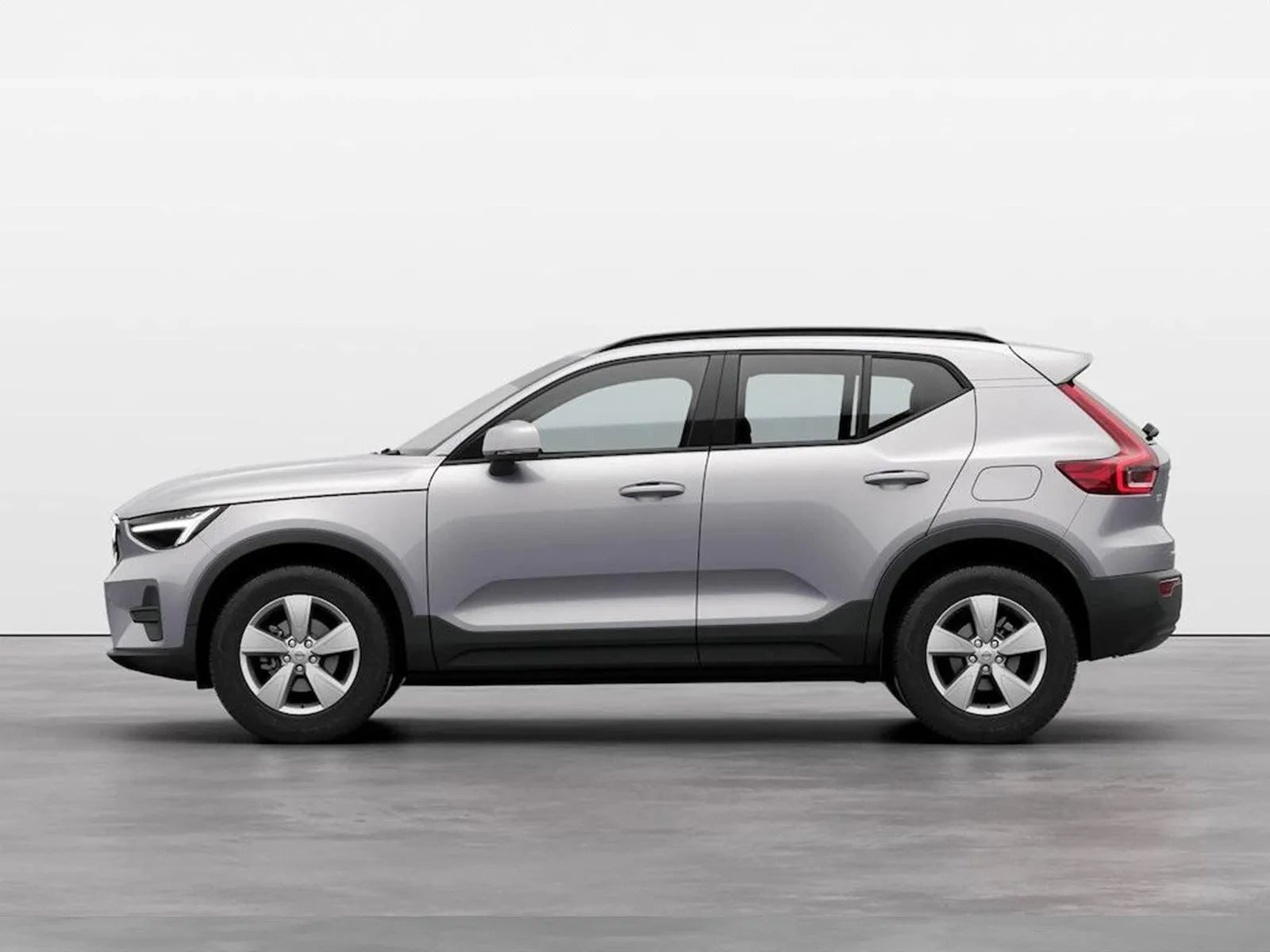 Fotografie automobilu Volvo XC40 Essential na operativní leasing | Driveto.cz
