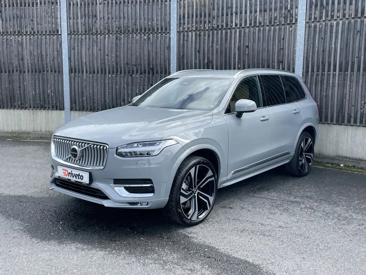 Fotografie automobilu Volvo XC90 Plus Bright na operativní leasing | Driveto.cz