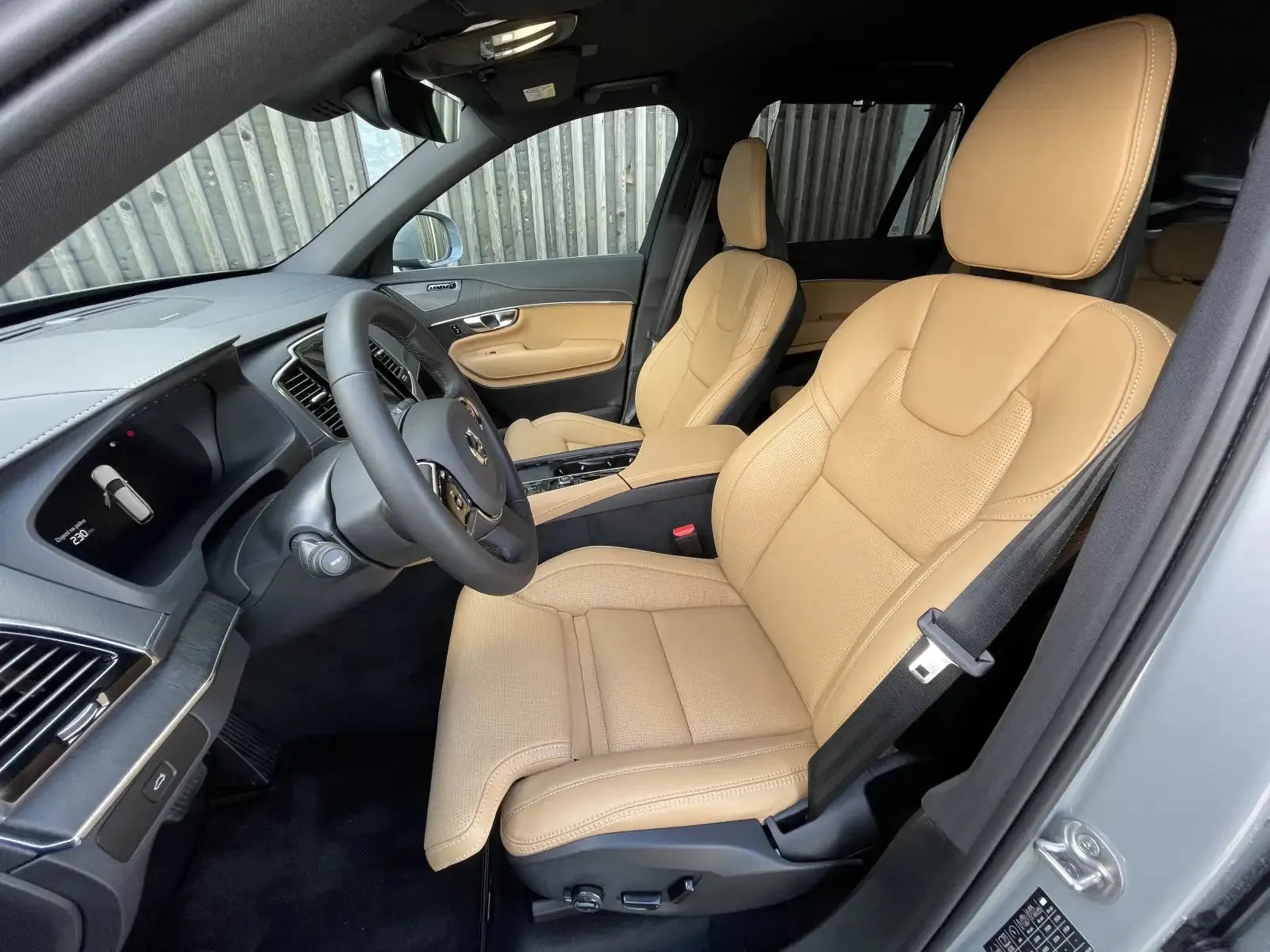 Fotografie automobilu Volvo XC90 Plus Bright na operativní leasing | Driveto.cz