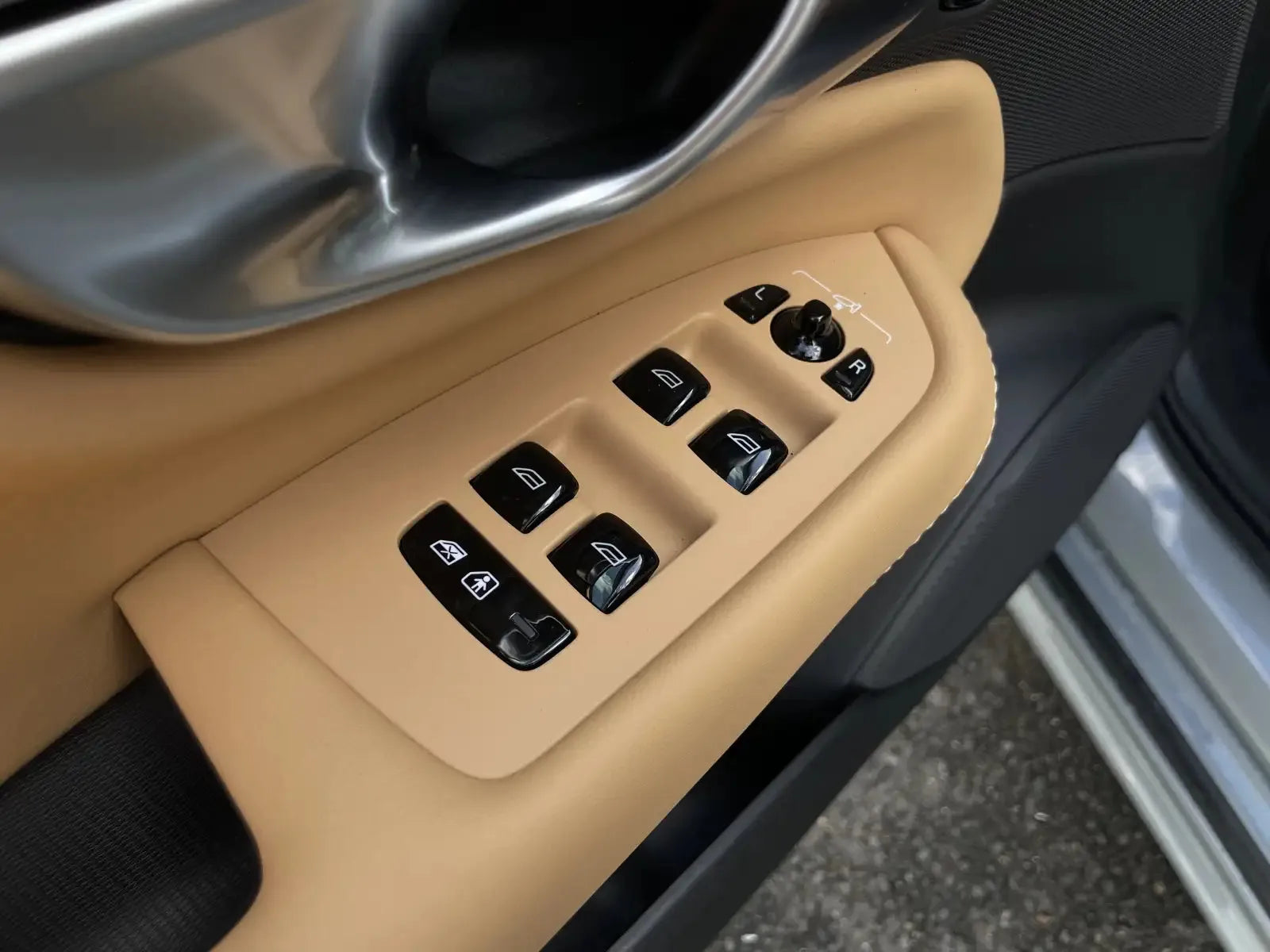Fotografie automobilu Volvo XC90 Plus Bright na operativní leasing | Driveto.cz