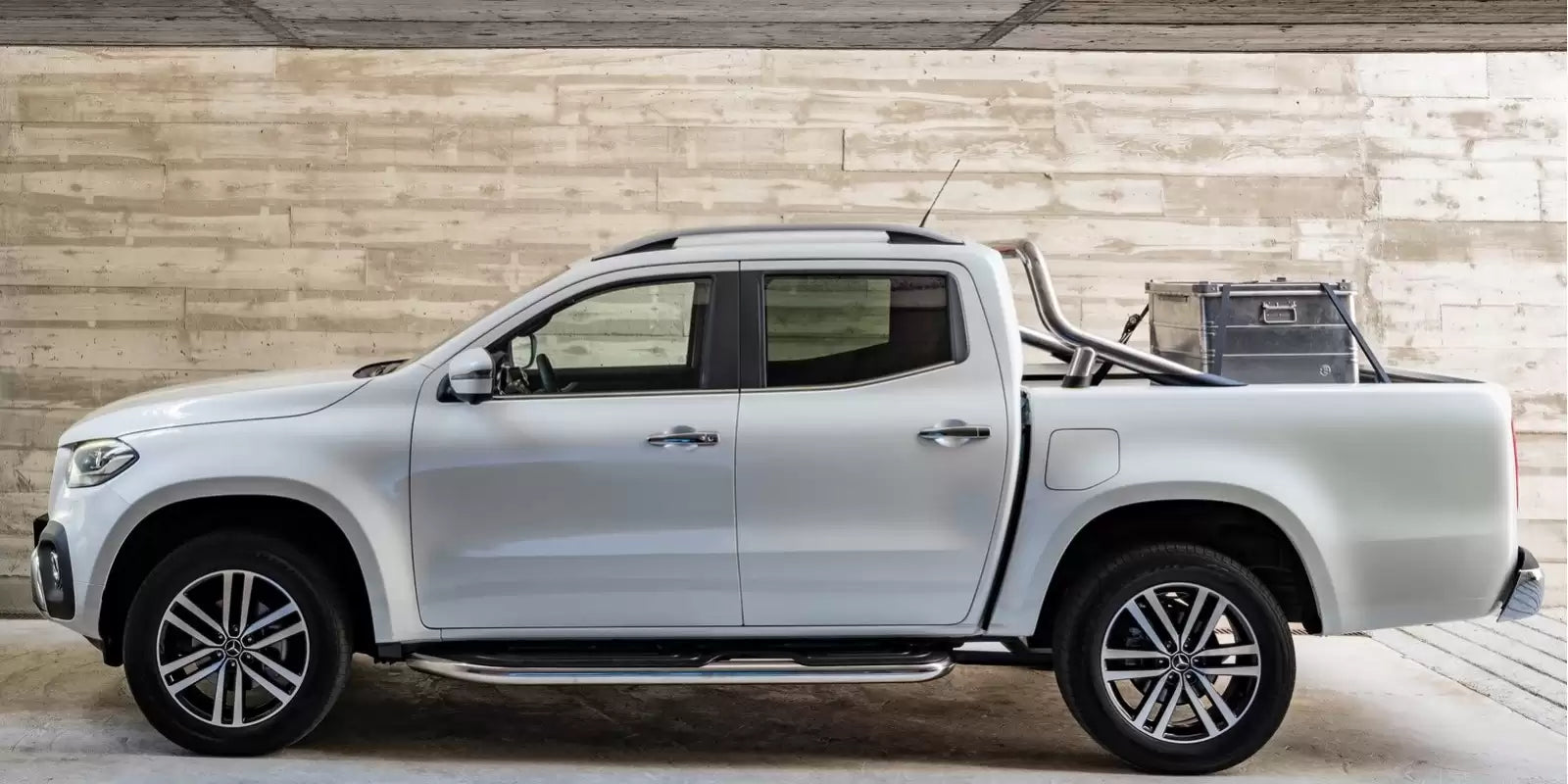 Fotografie vozu Mercedes-Benz Třída X Pure 250 d, 2.3, 140 kW, Naftový, Automatická převodovka výroba od 11/2017