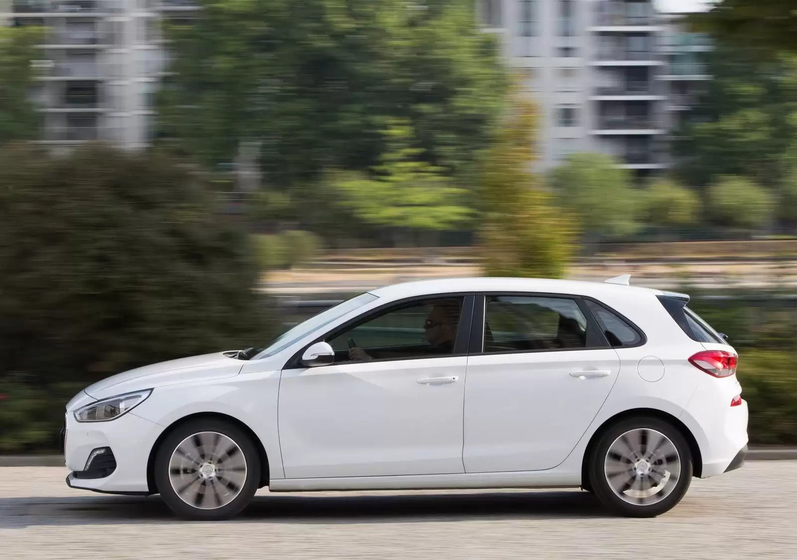 Fotografie vozu Hyundai i30 Premium DCT 1.6 CRDi, 81 kW, Naftový, Automatická převodovka výroba od 01/2017