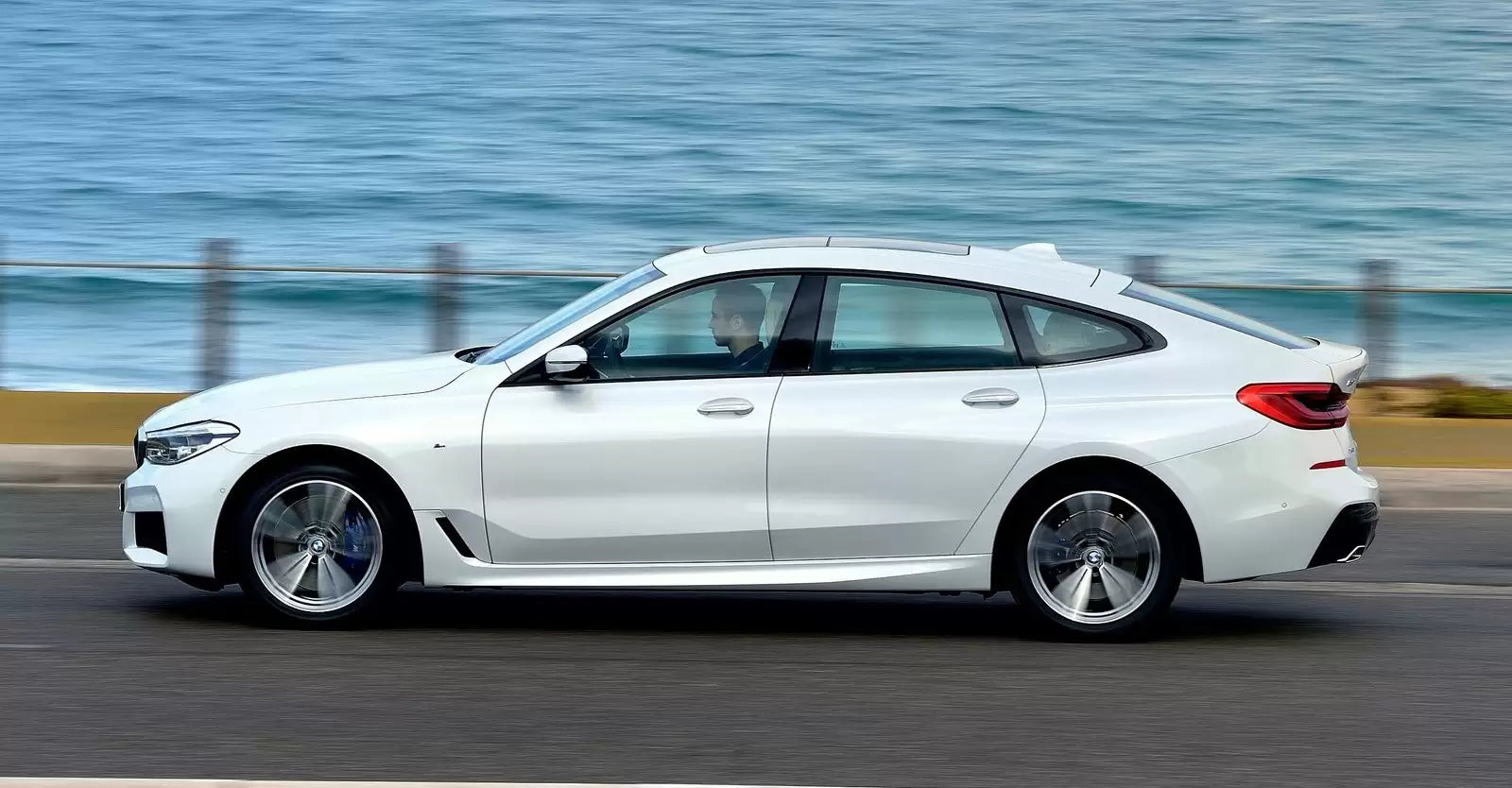 Fotografie vozu BMW Řada 6 Gran Turismo Sériová 3.0, 250 kW, Benzinový, 4x4, Automatická převodovka výroba od 11/2017