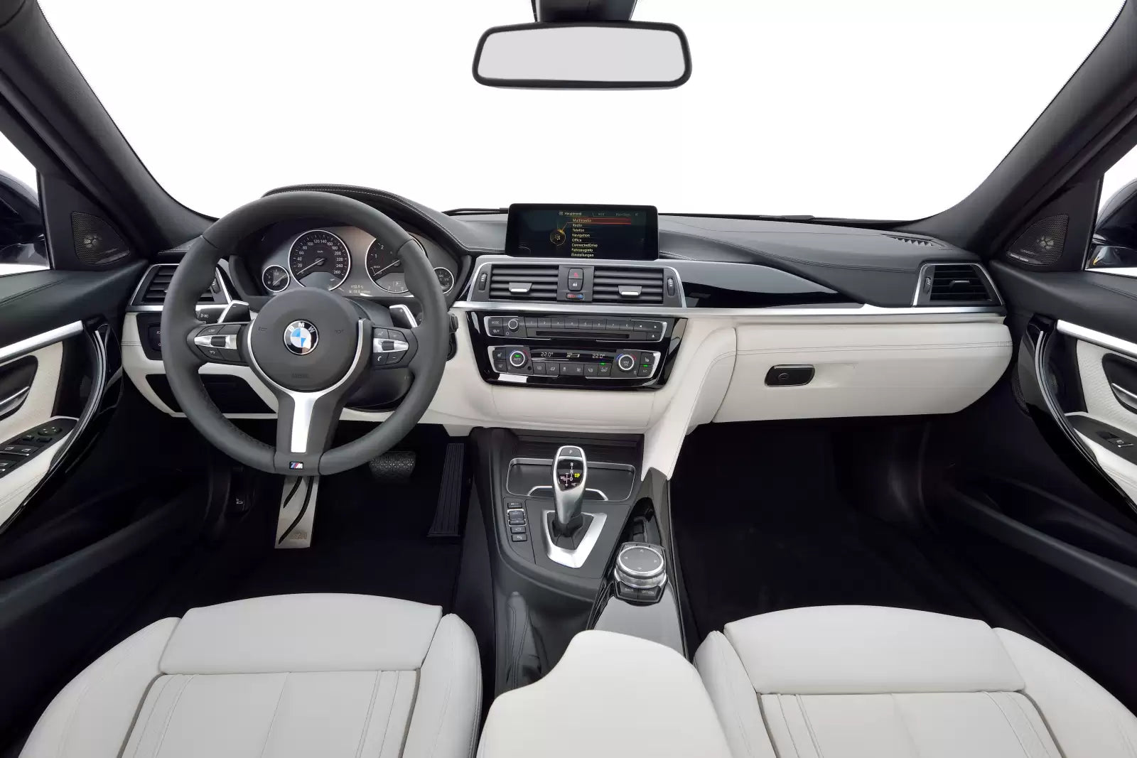 Fotografie vozu BMW Řada 3 Touring Advantage 2.0, 110 kW, Naftový výroba od 07/2015
