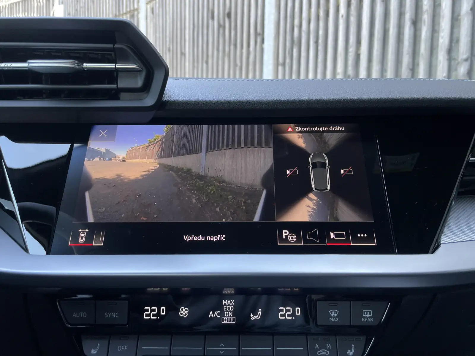 Fotografie automobilu Audi A3 S line na operativní leasing | Driveto.cz