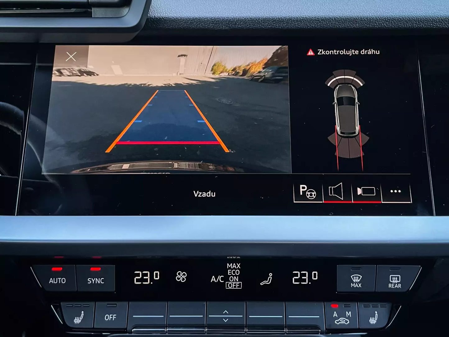 Fotografie automobilu Audi A3 S line na operativní leasing | Driveto.cz