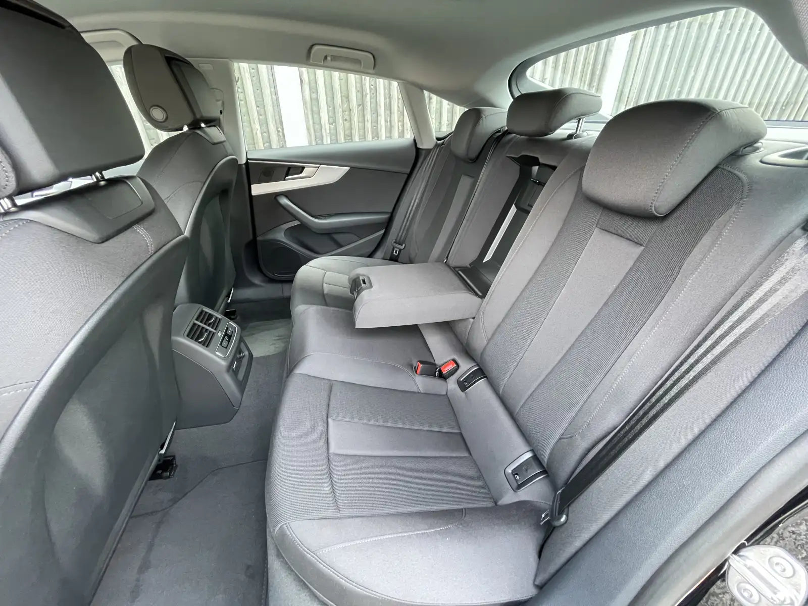 Fotografie automobilu Audi A5 S line na operativní leasing | Driveto.cz