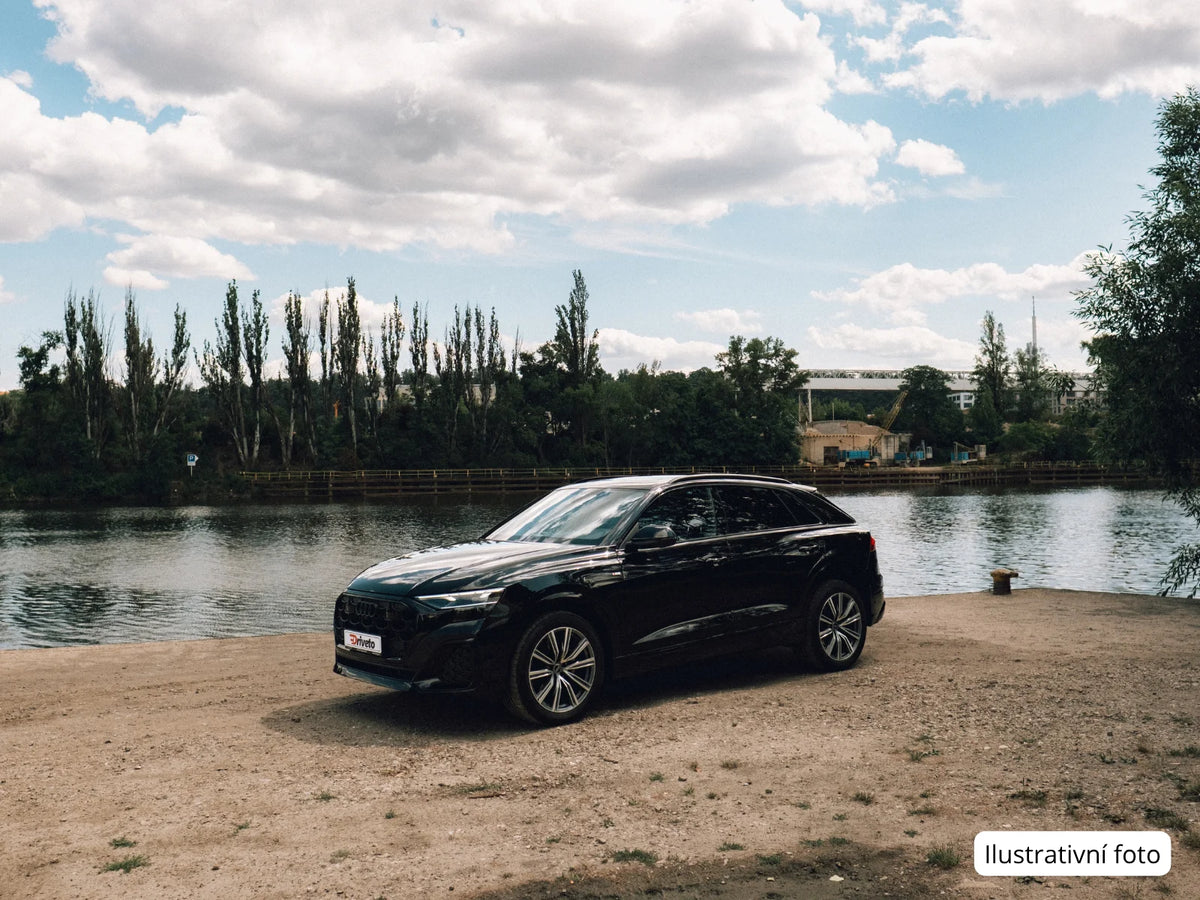 Fotografie automobilu Audi Q8 na operativní leasing | Driveto.cz
