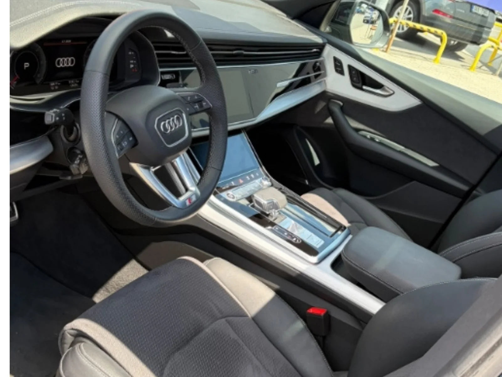 Fotografie automobilu Audi Q8 S line na operativní leasing | Driveto.cz