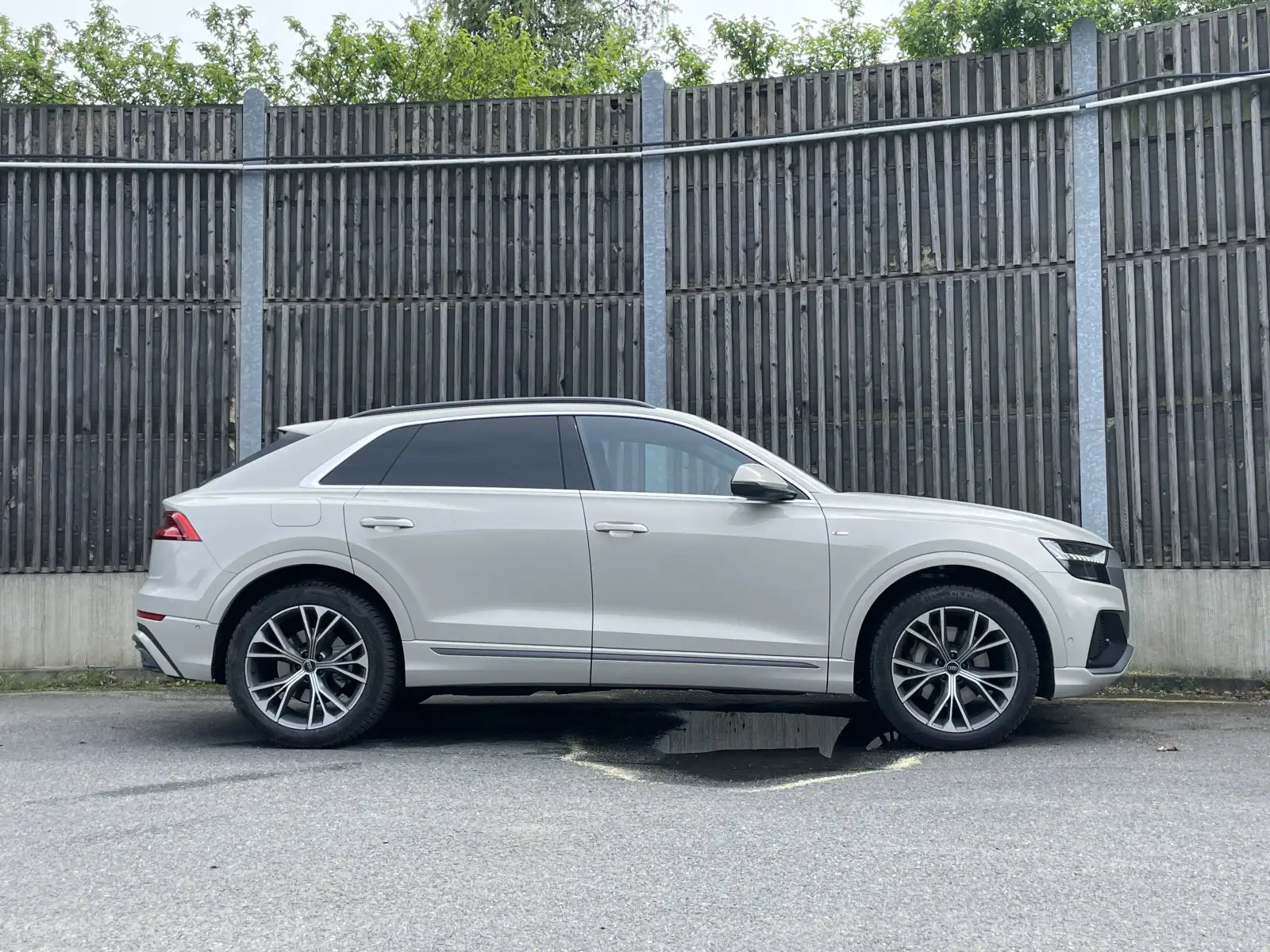 Fotografie automobilu Audi Q8 S line na operativní leasing | Driveto.cz