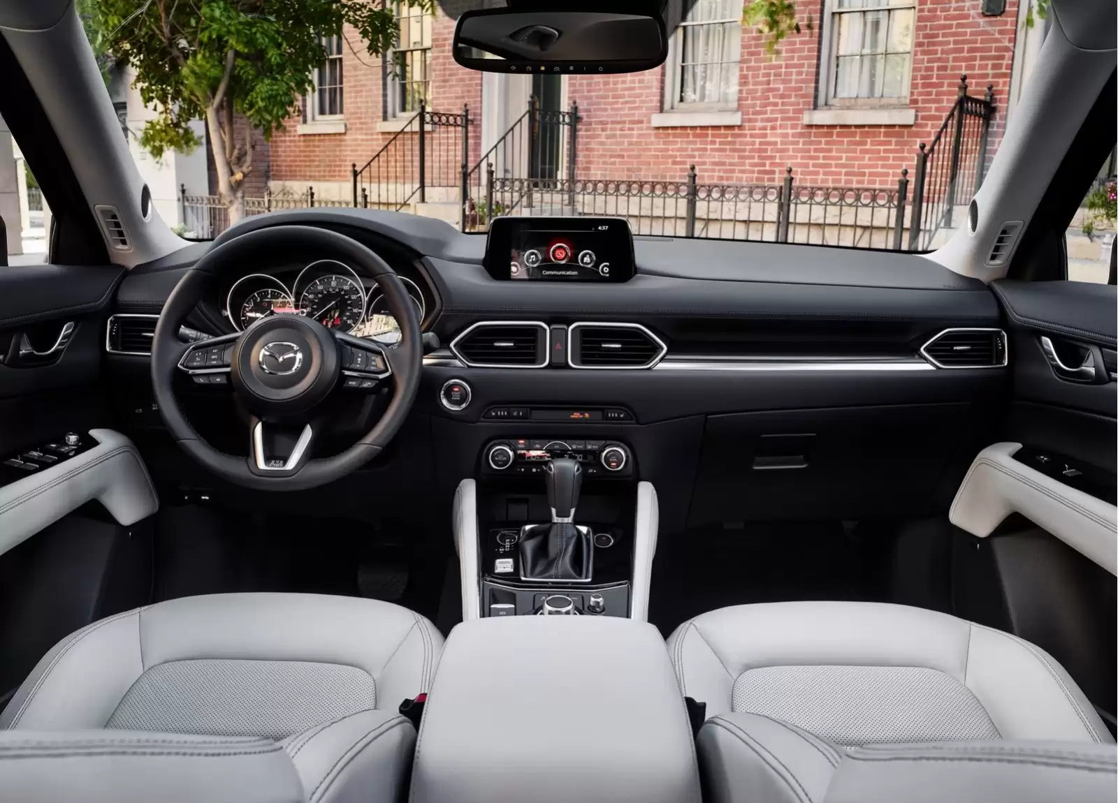 Fotografie vozu Mazda CX-5 Revolution 2.0, 121 kW, Benzinový, 4x4 výroba od 06/2016